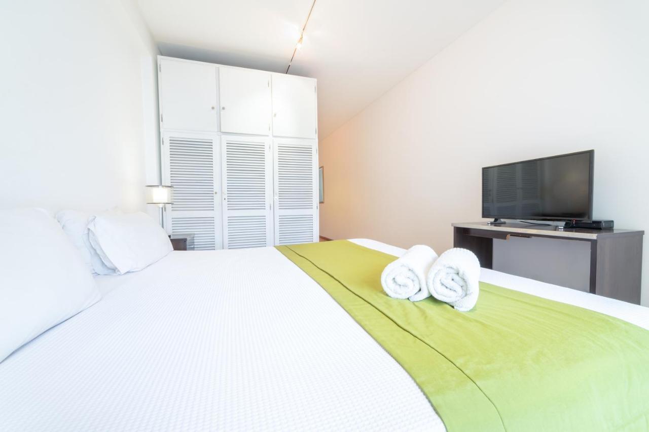 בואנוס איירס Callao Plaza Suites מראה חיצוני תמונה