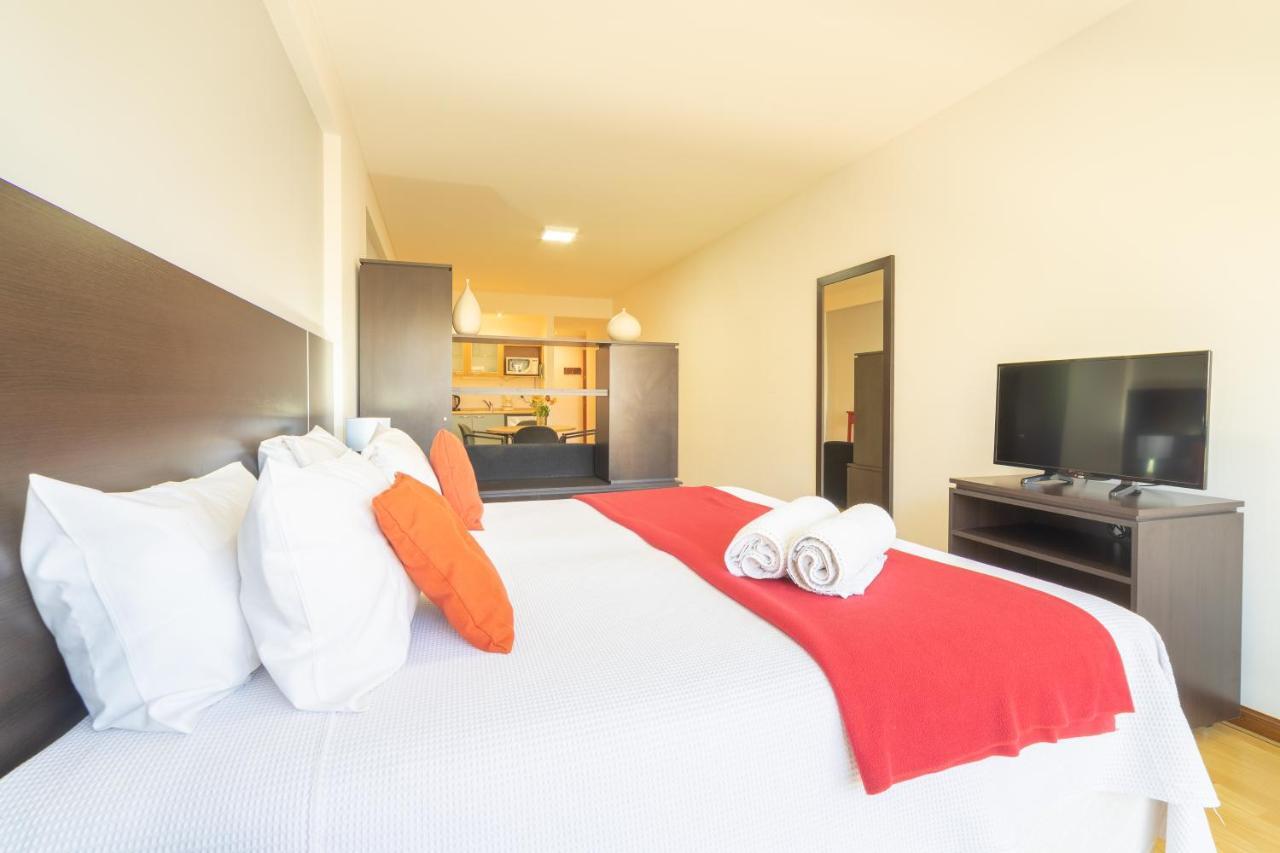 בואנוס איירס Callao Plaza Suites מראה חיצוני תמונה